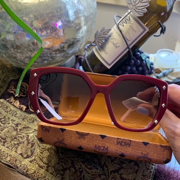 SOLD⛔️Authentic MCM star Studs 55 acetate colorblock sunglasses - Picture 3 of 14